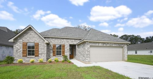18755 Seabiscuit Ln, Zachary, LA, 70791-8250 | Card Image