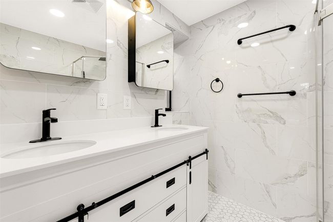 APT-1D - 72 110 Th St, Home with 3 bedrooms, 2 bathrooms and null parking in Forest Hills NY | Image 23