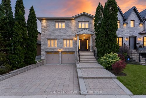 253 Byng Ave, North York, ON, M2N4L4 | Card Image
