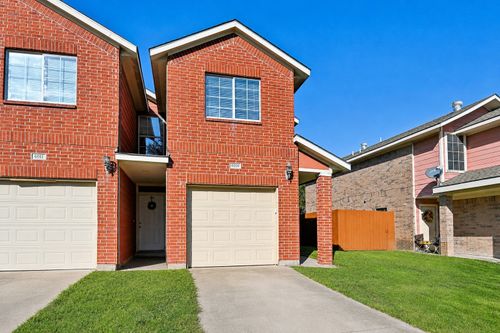 4011 Preferred Pl, Dallas, TX, 75237-2921 | Card Image
