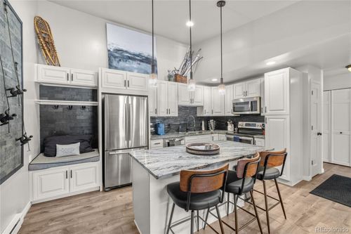 f203-1061 W Beaver Creek Blvd, Avon, CO, 81620-7459 | Card Image