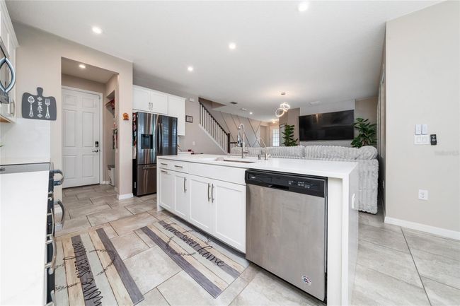 2424 Varenna Loop, House other with 3 bedrooms, 3 bathrooms and null parking in KISSIMMEE FL | Image 25