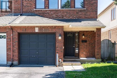 12 Gardengate Way E, Ottawa, ON, K2G5Z2 | Card Image