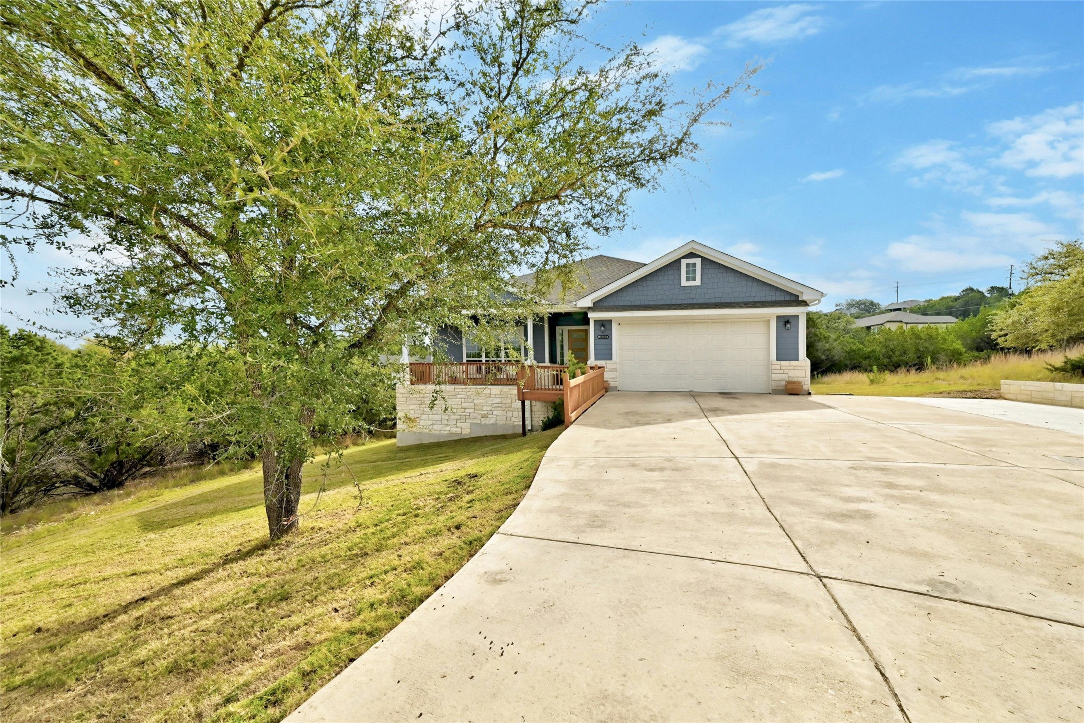 Mount View Cir, Lago Vista, TX 78645