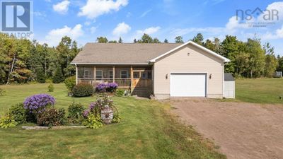 180 Robinson Rd, House other with 3 bedrooms, 2 bathrooms and null parking in Amherst Head NS | Image 1