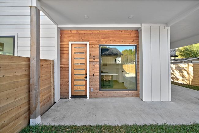 View of doorway to property | Image 15