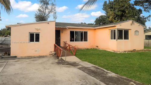 2995 Nw 88th St, Miami, FL, 33147-3775 | Card Image