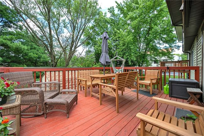 301 Holland Ct, Townhouse with 2 bedrooms, 2 bathrooms and 1 parking in Coraopolis PA | Image 30