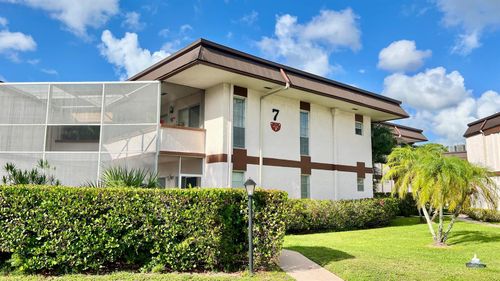 105-7 Greenway Vlg N, Royal Palm Beach, FL, 33411-2962 | Card Image