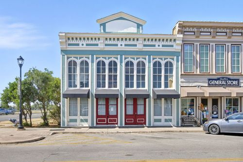 101 East St, Hutto, TX, 78634-4323 | Card Image