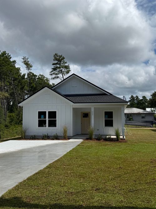 131 Georgia St, Carrabelle, FL, 32322-2101 | Card Image