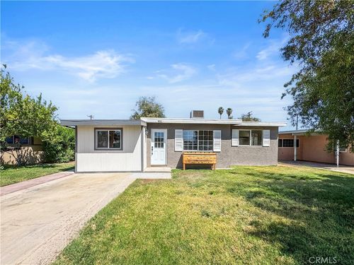 951 E Avenue B, Blythe, CA, 92225-1803 | Card Image
