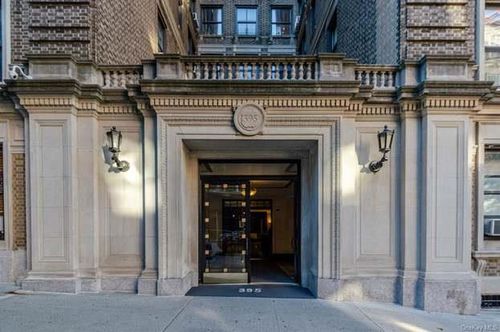 1e-395 Riverside Drive, New York, NY, 11025 | Card Image