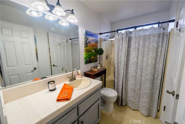 Primary Bathroom | Image 7