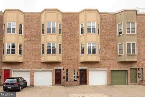 2238 Christian St, PHILADELPHIA, PA, 19146-2520 | Card Image