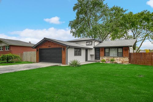 10324 S 81st Ave, Palos Hills, IL, 60465-1814 | Card Image
