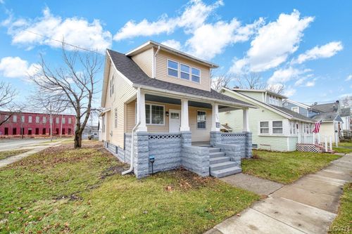 924 Frank St, Adrian, MI, 49221-3021 | Card Image