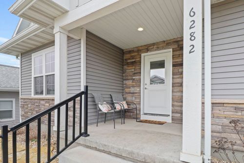 6282 Stone Gate Dr, Fitchburg, WI, 53719-9116 | Card Image