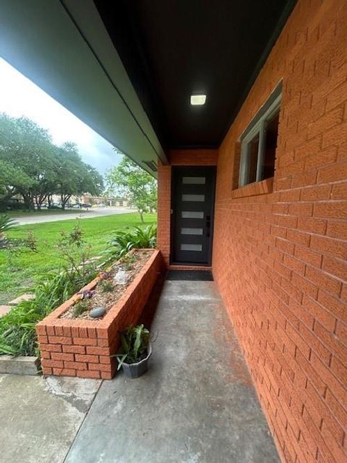 1903 Evergreen Ln, La Marque, TX, 77568-5441 | Card Image