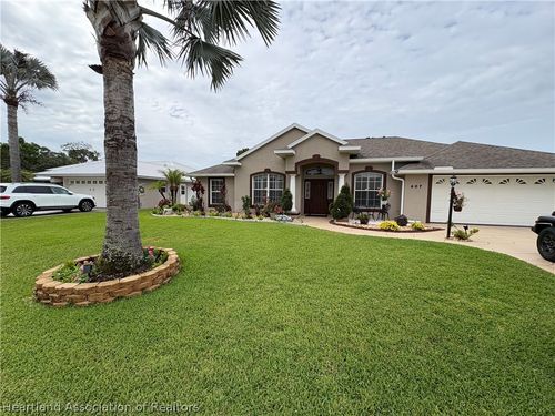 407 Maravilla Ave, Sebring, FL, 33875-5787 | Card Image