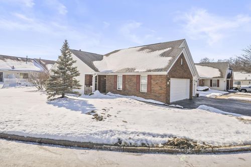 437 Robinscrest Ln, Marysville, OH, 43040-9645 | Card Image