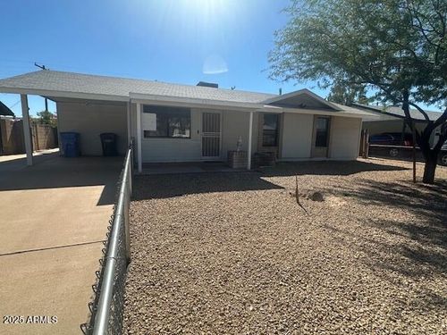 8201 W Earll Dr, Phoenix, AZ, 85033-4718 | Card Image