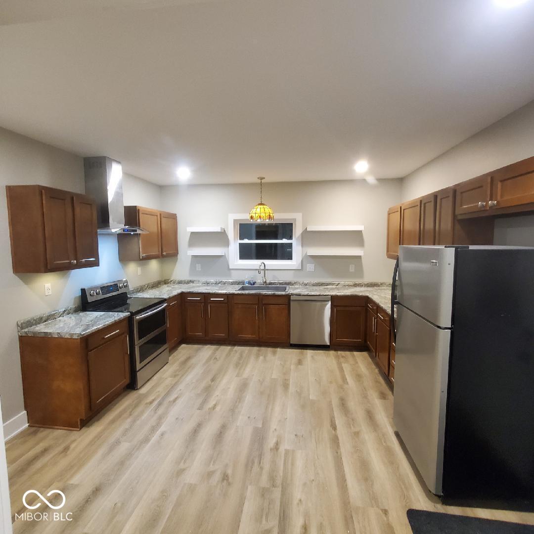 Residential in Cloverdale 5