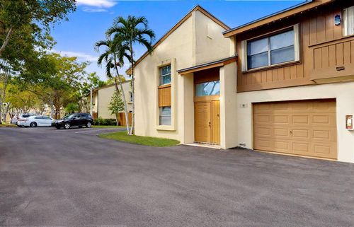 29c-11482 Sw 109th Rd, Miami, FL, 33176-8452 | Card Image