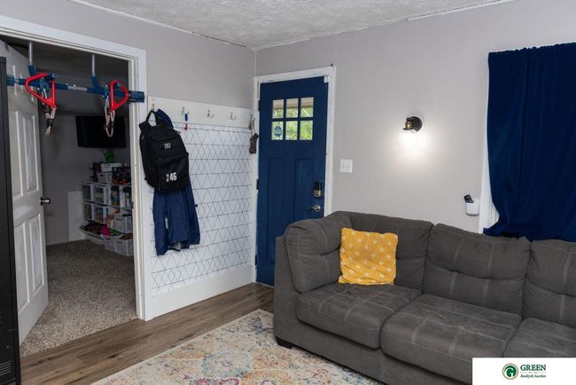 555 W 6 Th St, House other with 4 bedrooms, 2 bathrooms and 1 parking in York NE | Image 4