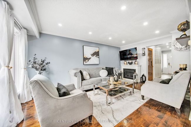 146 Baronwood Crt, Condo with 4 bedrooms, 2 bathrooms and 1 parking in Brampton ON | Image 10