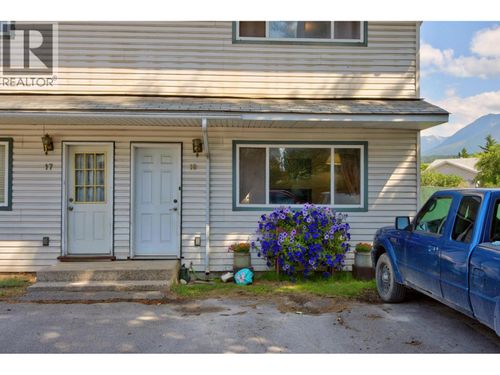 18-400 5th Ave S, Golden, BC, V0A1H0 | Card Image