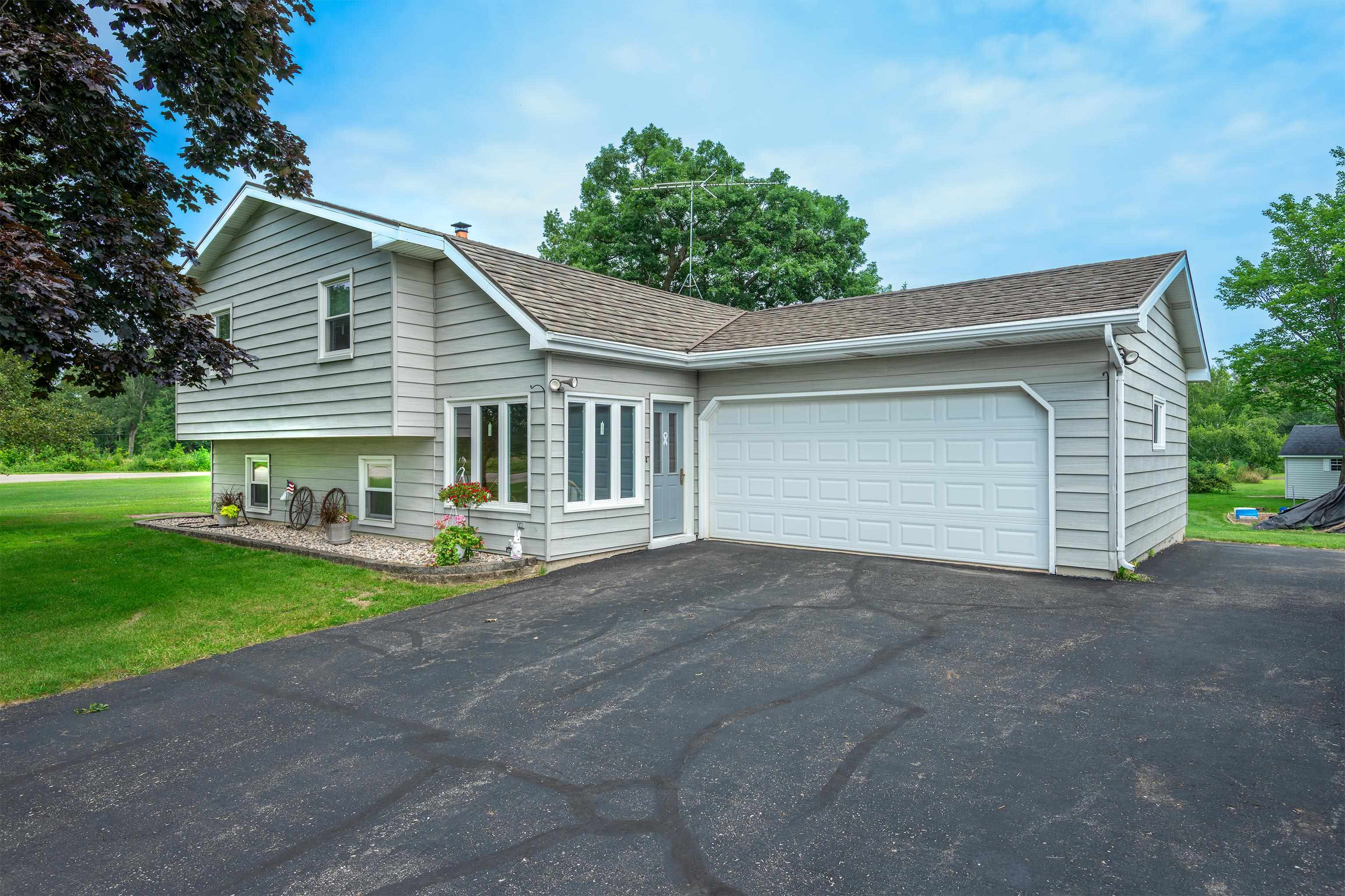 Big Island Rd, Berlin, WI 54923