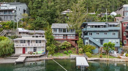 36 Lakeshore Dr, Cultus Lake, BC, V2R5A1 | Card Image
