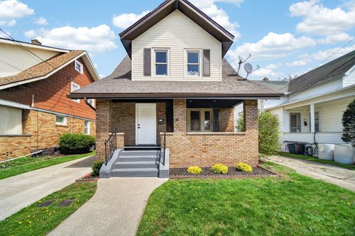 2957 Poplar St, Erie, PA, 16508-1679 | Card Image