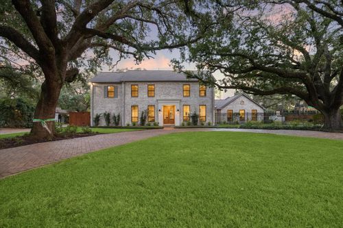 5665 Pine Forest Rd, Houston, TX, 77056-1207 | Card Image