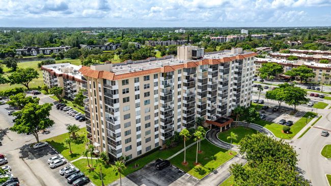 APT-914 - 4174 Inverrary Dr, Condo with 2 bedrooms, 2 bathrooms and null parking in Lauderhill FL | Image 33