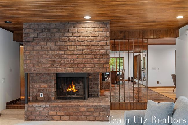Family Room | Image 32