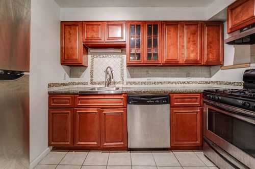 apt-1-354 1st St, Jersey City, NJ, 07302-5210 | Card Image