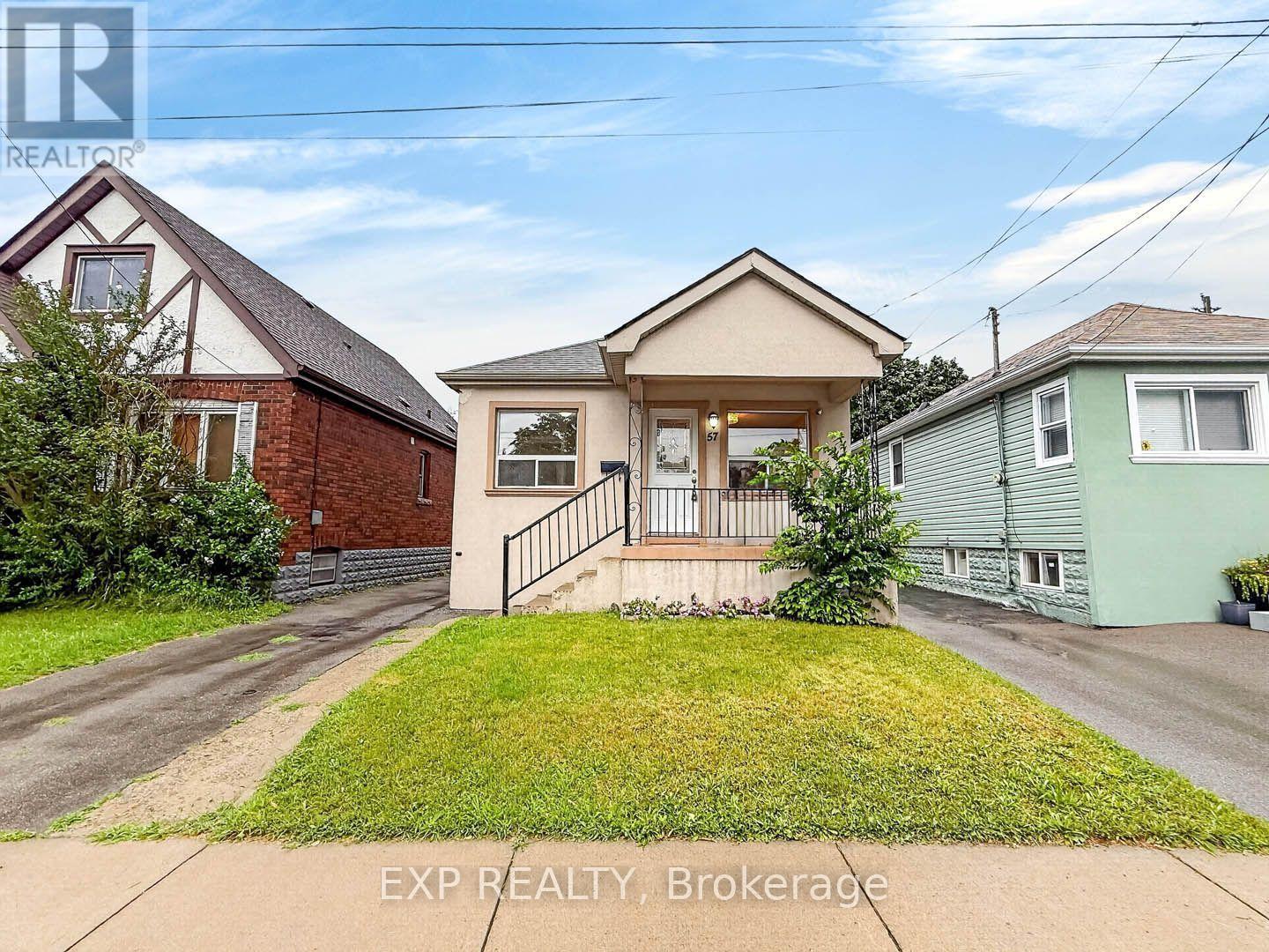 Residential in Hamilton (Bartonville) 4