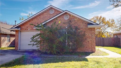 806 Azalea Ct, College Station, TX, 77840-4003 | Card Image