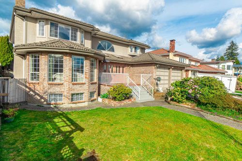 6169 Lochdale St, Burnaby, BC, V5B2M6 | Card Image