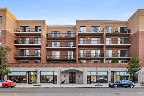 apt-214-3125 Fullerton Ave, Chicago, IL, 60647-6959 | Card Image