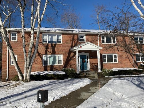 apt-4-4 Morgan Mnr, Lenox, MA, 01240-2563 | Card Image