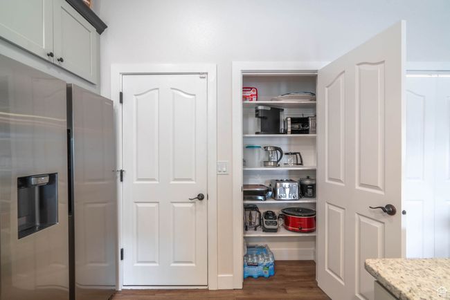 View of pantry | Image 33