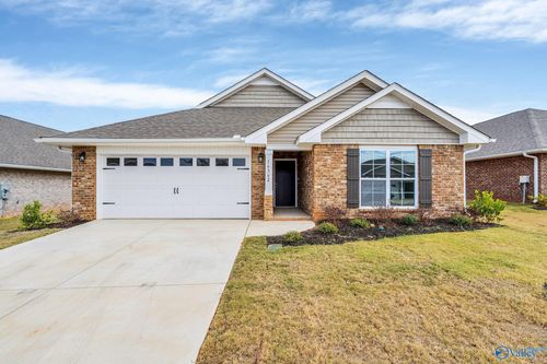 28847 Nature Trail Dr, Harvest, AL, 35749-3415 | Card Image