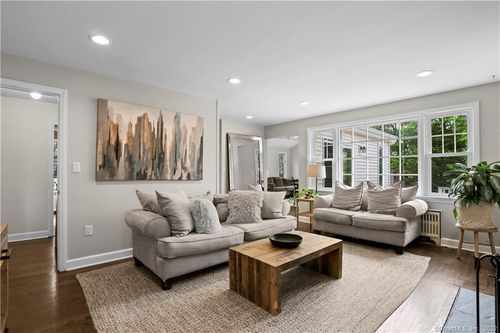 80 Ridgewood Ave, Stamford, CT, 06907-2621 | Card Image