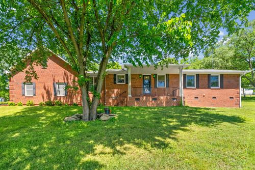 611 W Creek Dr, Clarksville, TN, 37040-6787 | Card Image