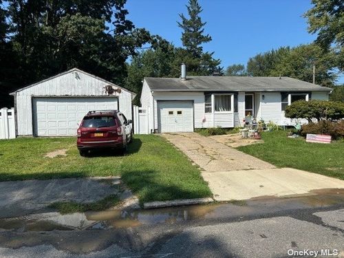 8 Durst Drive, Selden, NY, 11784 | Card Image