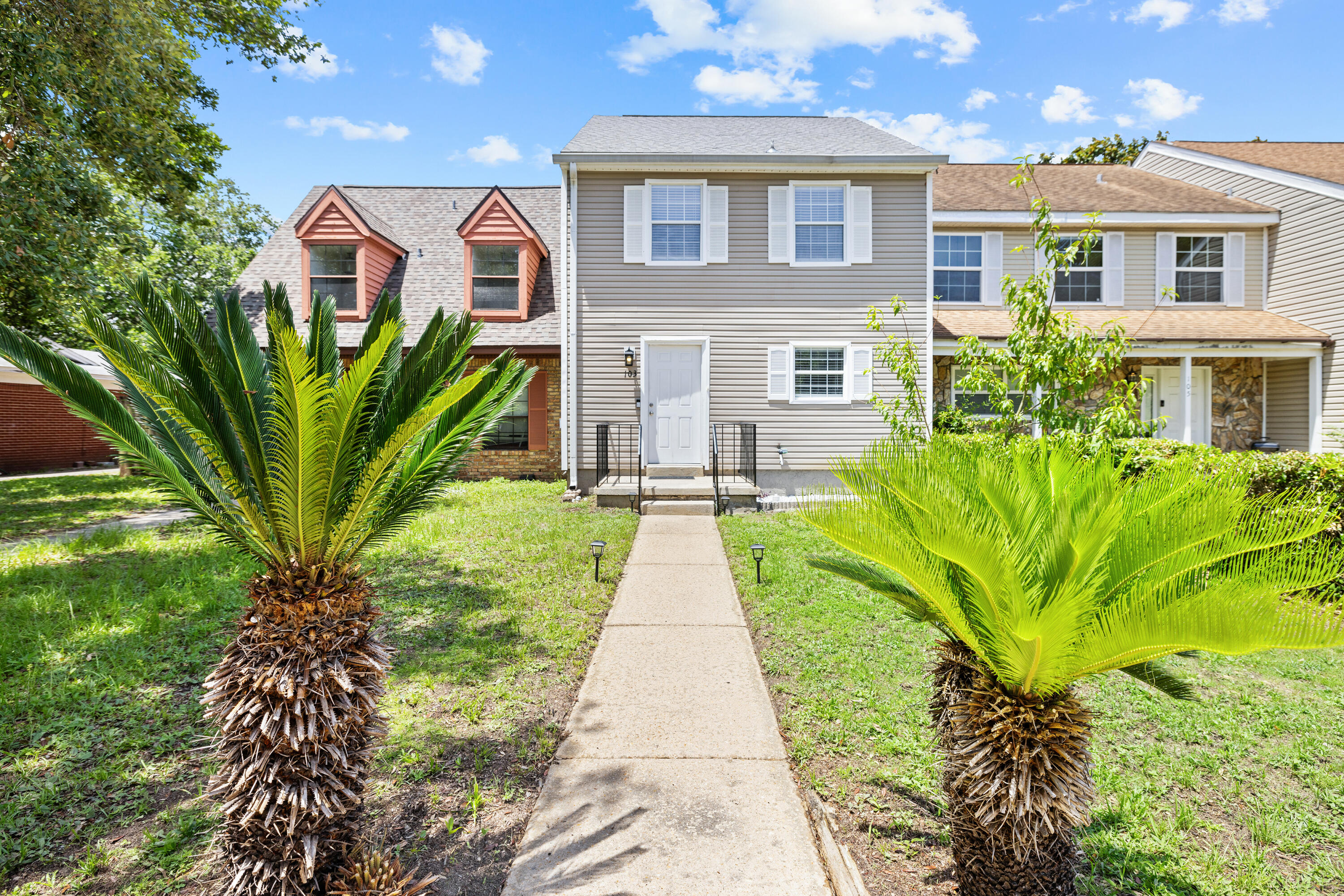 Skinner Cir, Fort Walton Beach, FL 32547