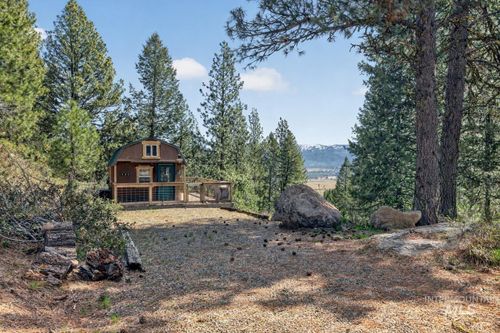 506 Hilltop Rd, Cascade, ID, 83611 | Card Image